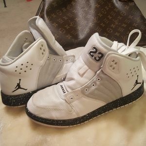 Jordans 23 hardly worn